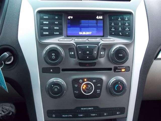 Ford Explorer 2014 photo 11